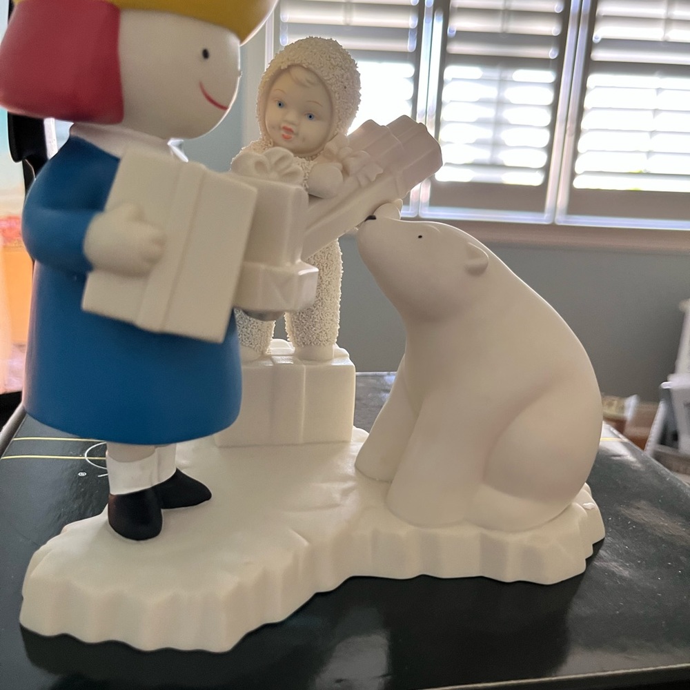 Snowbabies “A gift do fine from Madeline”